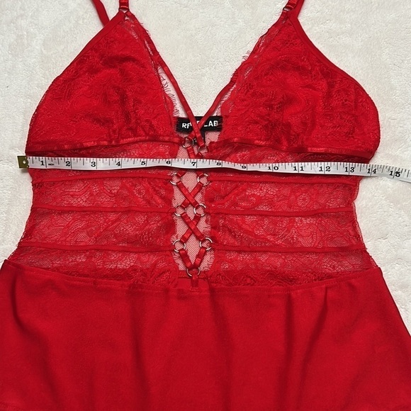 Red Rehab Lab Lace Bodysuit size L - Picture 10 of 11